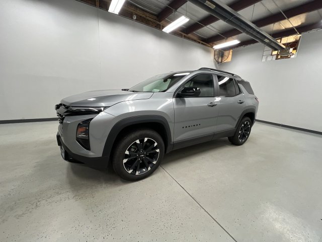 Certified 2026 Chevrolet Equinox RS w/ LPO, Floor Liner Package AWD/4WD image 5