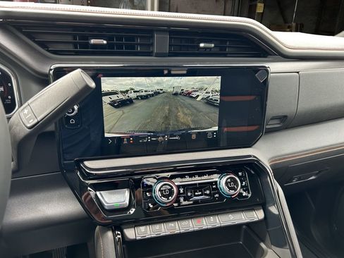 New 2026 GMC Sierra 2500 AT4 w/ AT4 Premium Plus Package AWD/4WD image 25