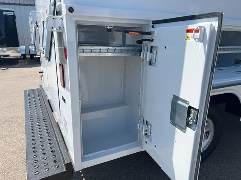 New 2025 Chevrolet Express 3500 w/ Power Convenience Package image 23