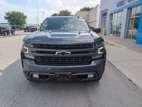 Used 2022 Chevrolet Silverado 1500 RST AWD/4WD image 3