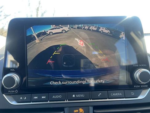 New 2025 Nissan Altima 2.5 SR image 10