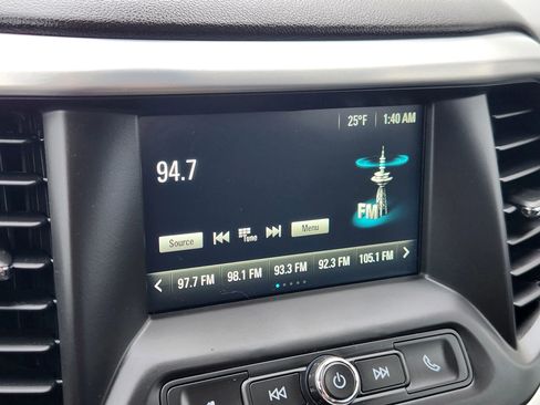 Used 2017 GMC Acadia SLE image 30