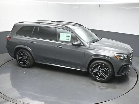 Used 2026 Mercedes-Benz GLS 450 4MATIC image 43