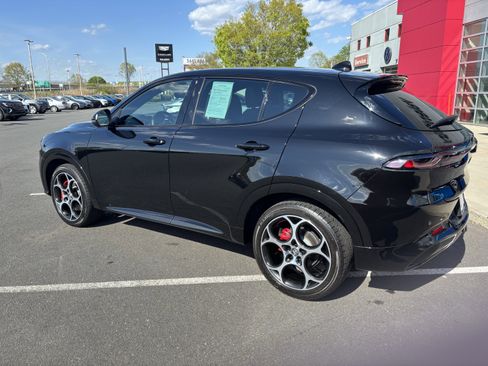Certified 2025 Alfa Romeo Tonale w/ Premium Package AWD/4WD image 8