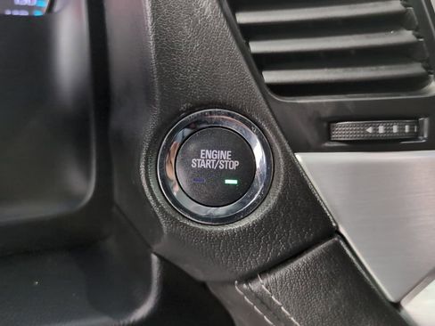 Used 2019 GMC Yukon XL SLT image 19