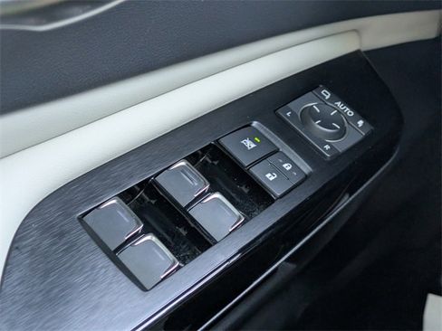 Used 2023 Lexus ES 350 w/ Premium Package image 19