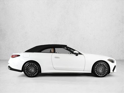 Used 2024 Mercedes-Benz CLE 300 4MATIC Cabriolet image 4
