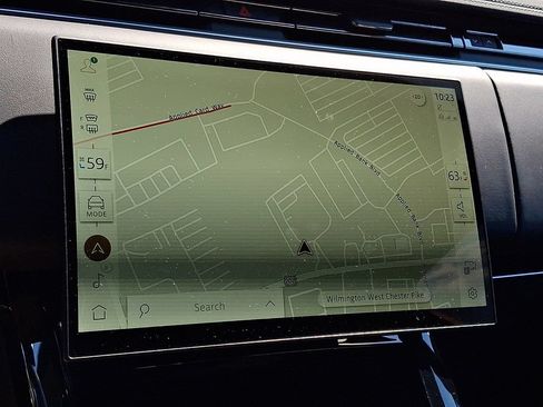 Used 2025 Land Rover Range Rover Sport SE AWD/4WD image 17
