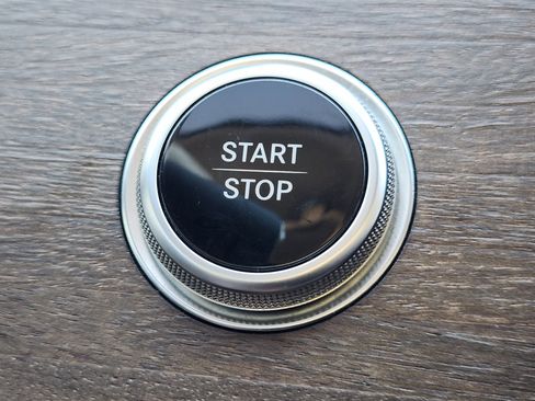 Used 2023 Mercedes-Benz EQS 450+ Sedan image 19