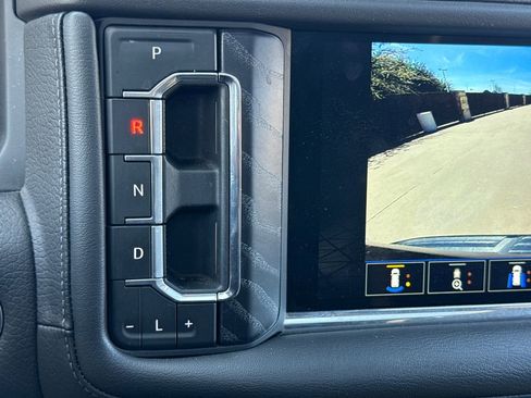 Used 2023 GMC Yukon Denali image 24