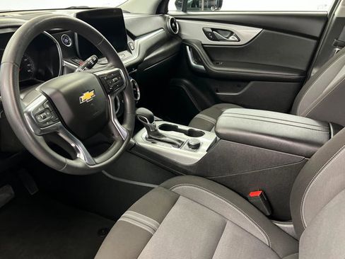 Used 2025 Chevrolet Blazer LT image 15