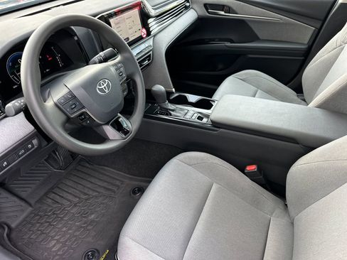 Used 2026 Toyota Camry LE FWD image 10