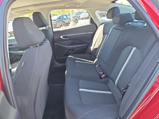Certified 2024 Hyundai Sonata SEL w/ Convenience Package FWD image 12