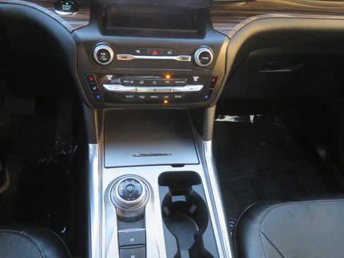 Used 2020 Ford Explorer Limited image 82