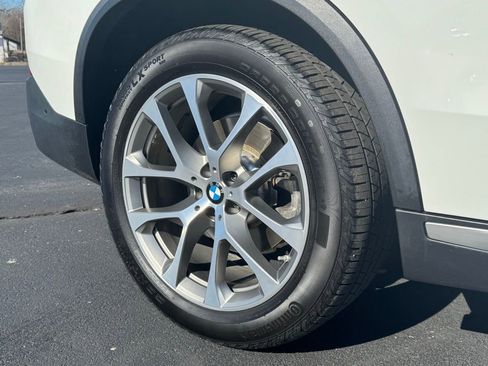 Used 2020 BMW X5 xDrive40i w/ Premium Package image 25