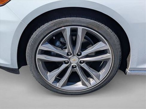 Used 2024 Chevrolet Malibu LT image 15