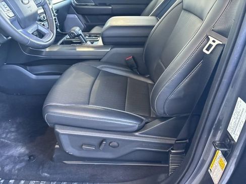 Used 2025 Ford F150 Lariat w/ Equipment Group 501A Mid image 9