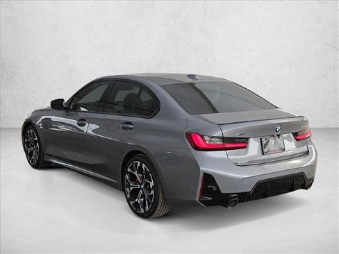 Used 2025 BMW 330i xDrive Sedan w/ M Sport Package AWD/4WD image 8