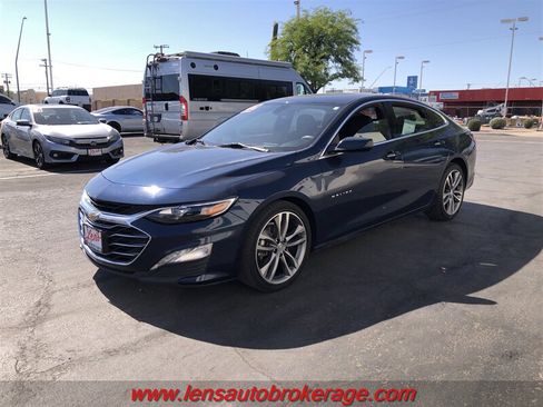 Used 2022 Chevrolet Malibu LT FWD image 4