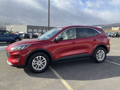 Used 2022 Ford Escape SE w/ Cold Weather Package image 26