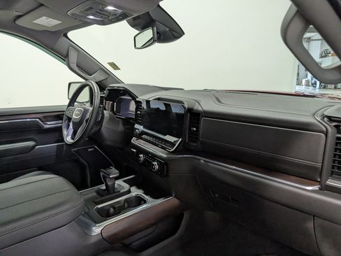Used 2024 GMC Sierra 1500 SLT w/ SLT Premium Plus Package AWD/4WD image 20
