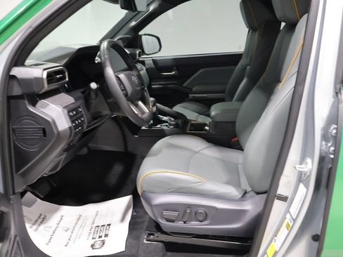 Used 2024 Toyota Tacoma 4x4 Double Cab Hybrid image 11