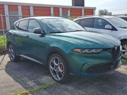 Used 2024 Alfa Romeo Tonale Veloce w/ Active Assist Package AWD/4WD image 3