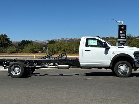 New 2026 RAM 5500 Tradesman image 3