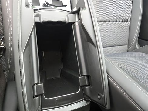 Used 2023 Buick Envision Preferred image 22