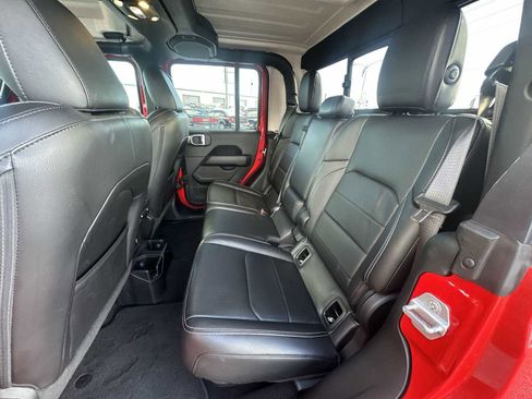 Certified 2020 Jeep Gladiator Overland image 23