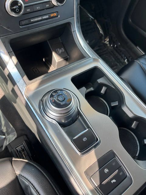 Used 2023 Ford Edge Titanium AWD/4WD image 10