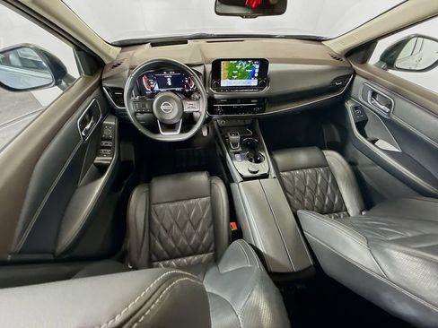 Used 2021 Nissan Rogue Platinum image 24