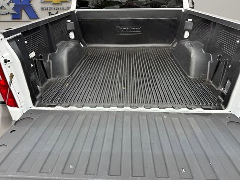 Used 2024 Chevrolet Silverado 1500 LT AWD/4WD image 14