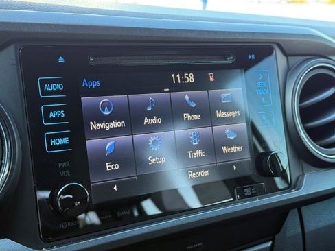 Used 2018 Toyota Tacoma TRD Off-Road image 24