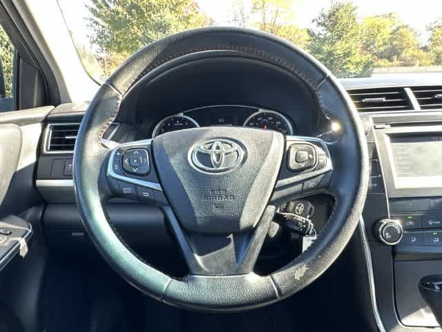 Used 2015 Toyota Camry SE FWD image 7