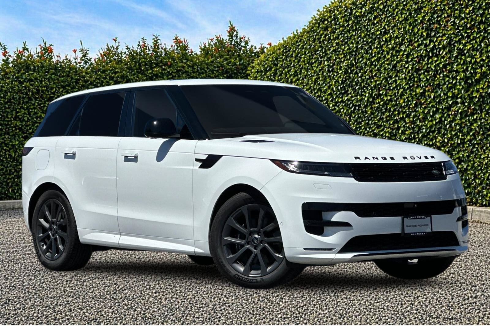 Used 2024 Land Rover Range Rover Sport Dynamic SE AWD/4WD image 1