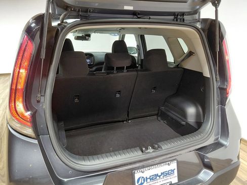 Used 2023 Kia Soul LX w/ LX Technology Package image 33