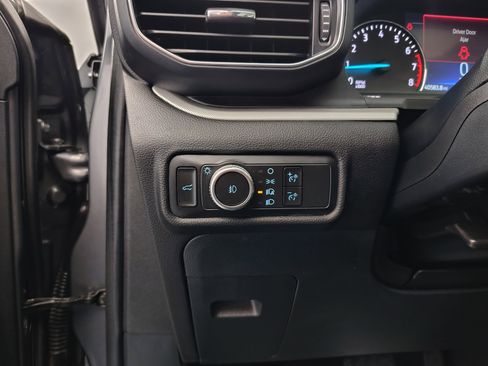 Used 2022 Ford Explorer XLT w/ Equipment Group 202A image 50