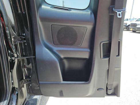 Used 2022 Toyota Tacoma SR w/ SR Convenience Package RWD image 15