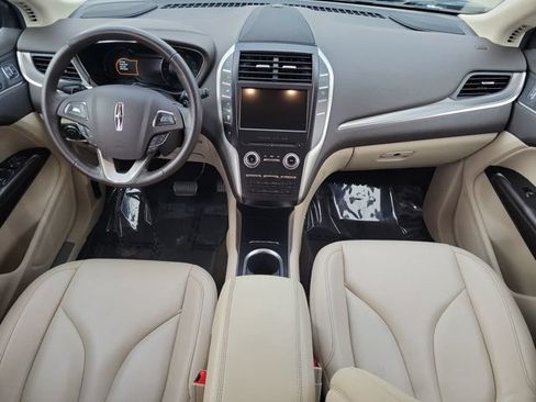 Used 2019 Lincoln MKC Premiere FWD image 14