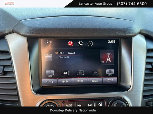 Used 2015 GMC Yukon Denali w/ Premium Package AWD/4WD image 13