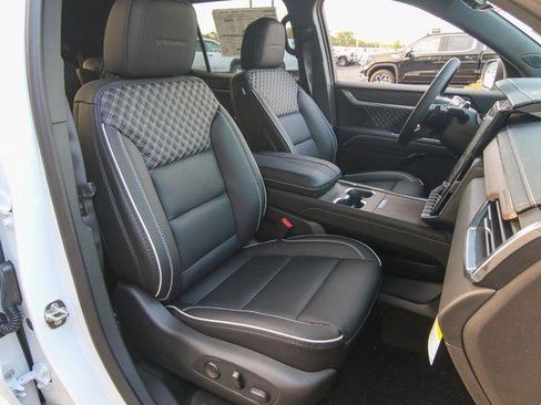 New 2026 GMC Acadia Denali w/ Super Cruise Package AWD/4WD image 25