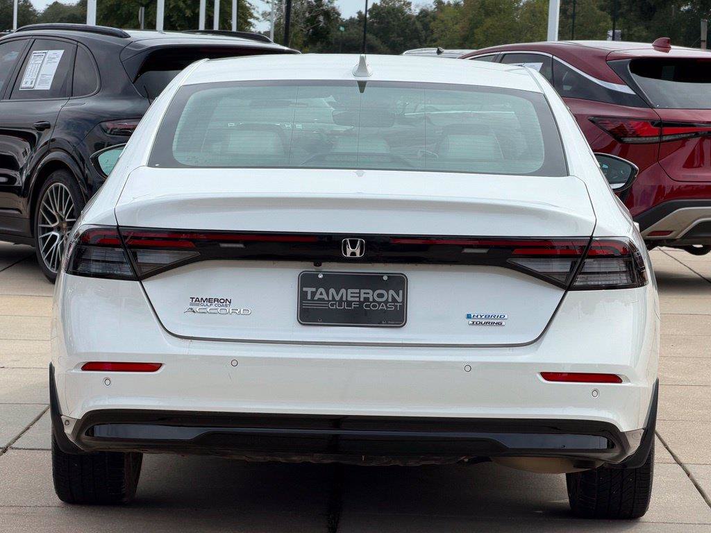 Used 2023 Honda Accord Touring image 3