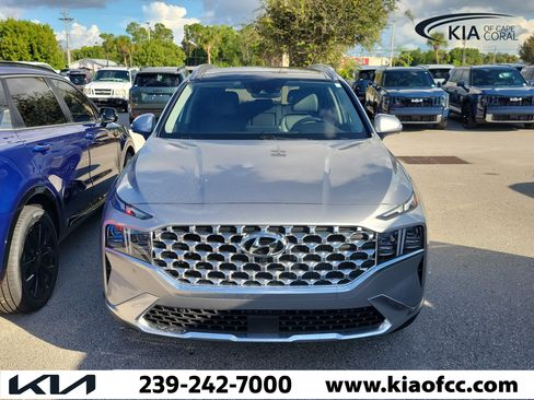 Used 2023 Hyundai Santa Fe Limited w/ Cargo Package AWD/4WD image 2