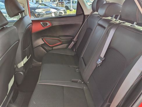 Certified 2025 Kia Soul GT-Line image 17