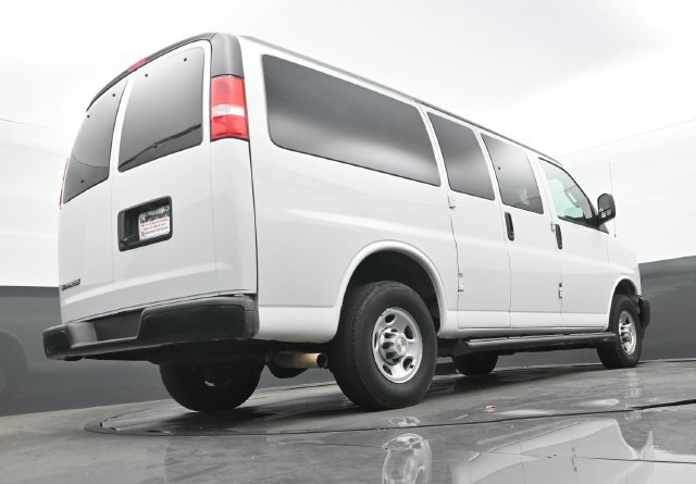 Used 2022 Chevrolet Express 2500 LS w/ Driver Convenience Package RWD image 11