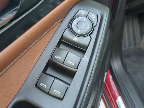 Used 2019 Chevrolet Traverse High Country AWD/4WD image 56