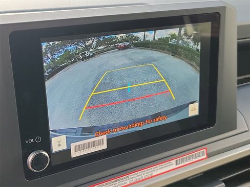 Used 2025 Toyota Tacoma SR image 24