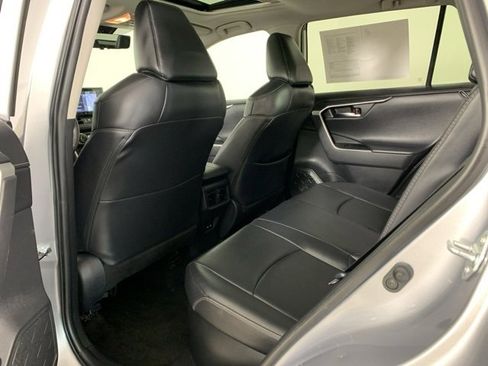 Used 2021 Toyota RAV4 Limited image 34