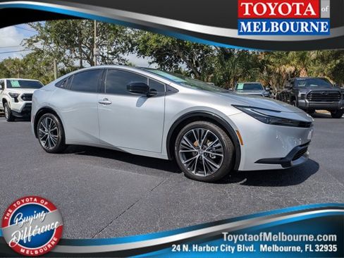 New 2026 Toyota Prius LE FWD image 1